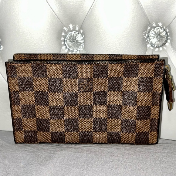 Louis Vuitton LV Damier Ebene Marais Bucket Pouch, Travel Bag, Clutch - Picture 1 of 8